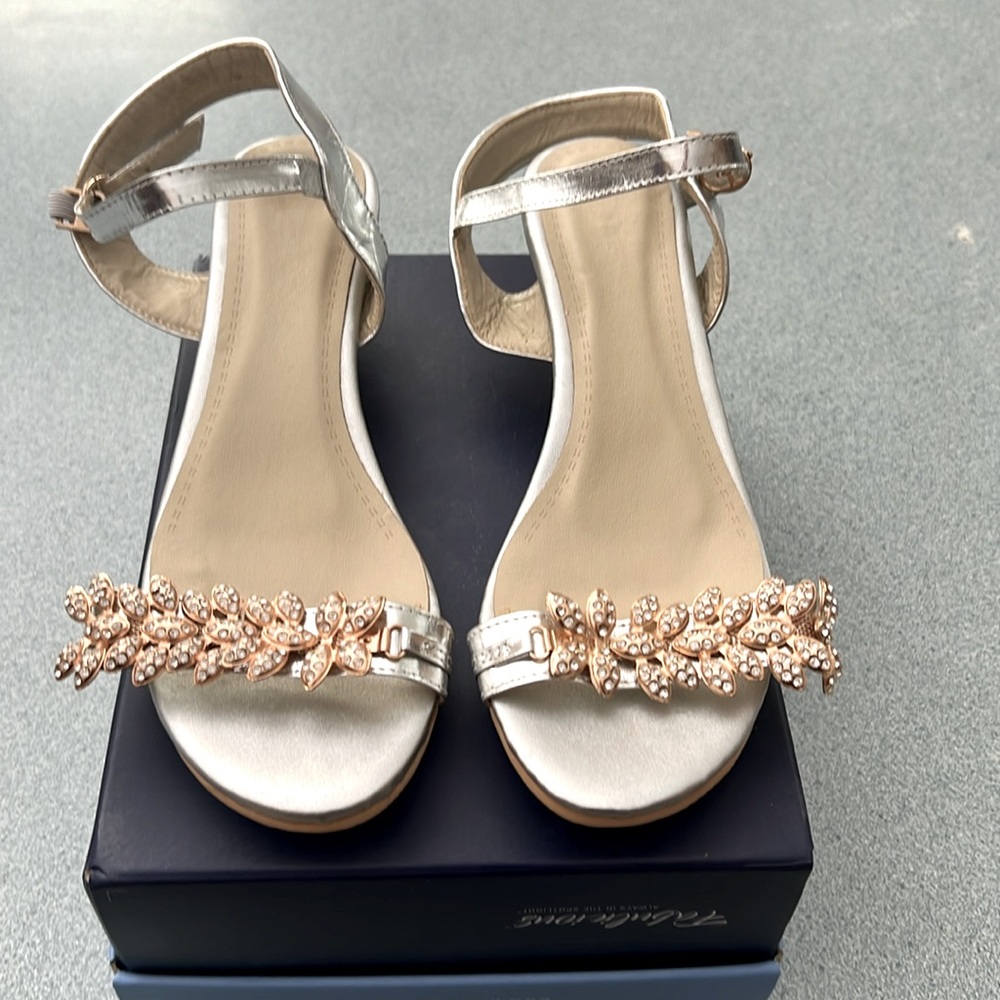 Women's silver dress sandals